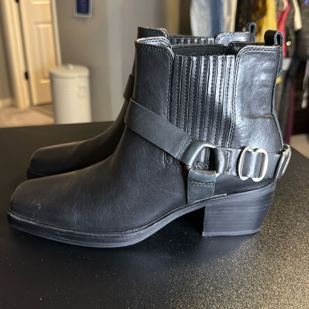 Women’s Sam Edelman Bellamie Harness Booties - Size 8 - New - No Box
